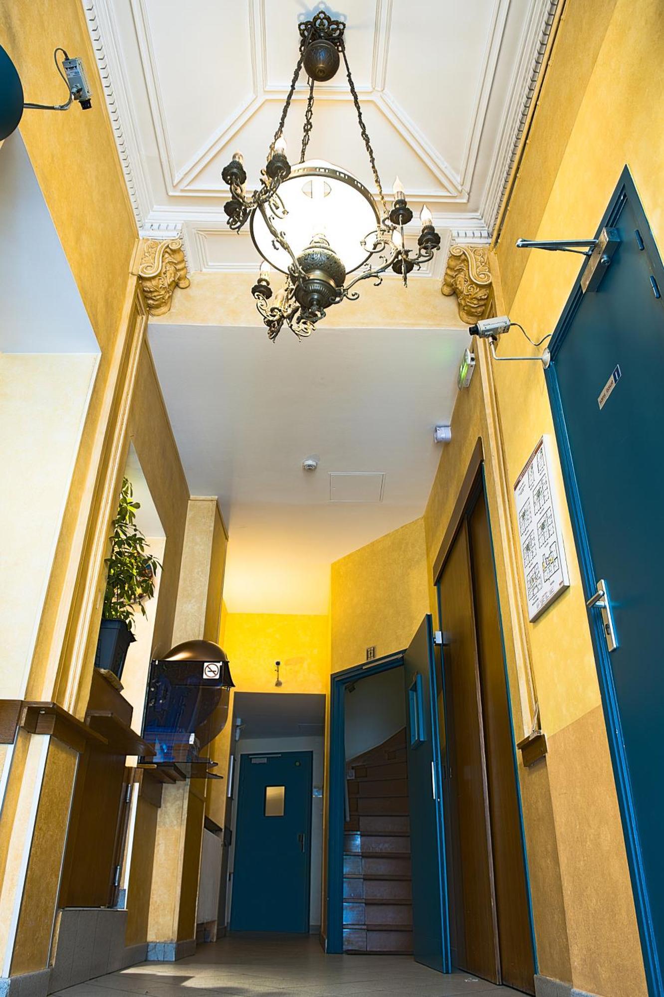 Hotel De Milan Париж Екстер'єр фото